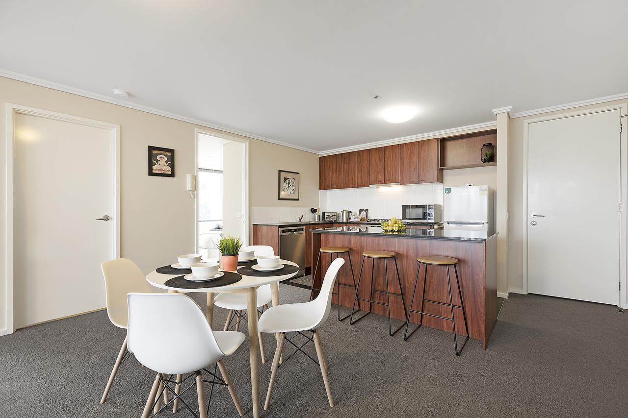 Complete Host Southpoint Apartments Мельбурн Экстерьер фото