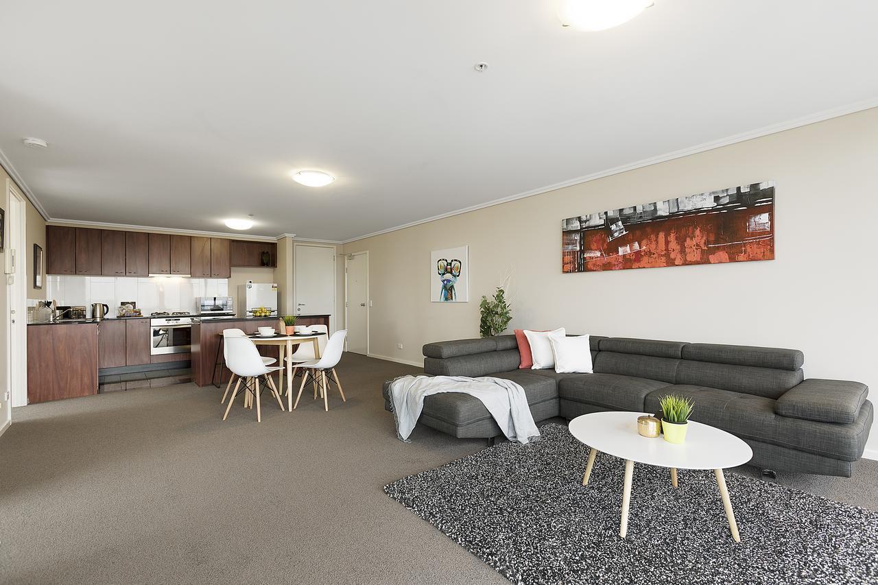 Complete Host Southpoint Apartments Мельбурн Экстерьер фото